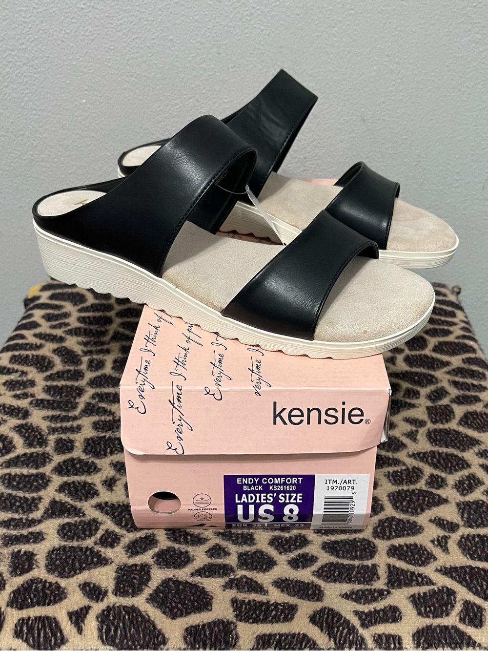 Kensie Endy Comfort Double Strap Sandals Black Summer NIB Womens 8